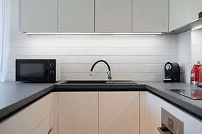 LIV Athinum 1 - Luxury Apartment 1A
