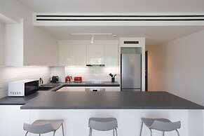 LIV Athinum 1 - Luxury Apartment 1A