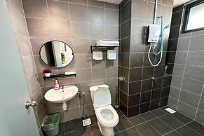 Netizen Cheras Residence by Emily in Town