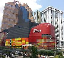 Regalia Residence KL Infinity Pool