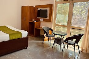Hotel Yash Regency - Managed by JMD Group