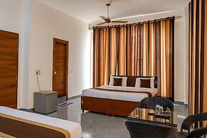 Hotel Yash Regency - Managed by JMD Group