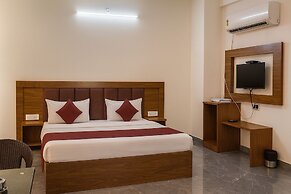 Hotel Yash Regency - Managed by JMD Group