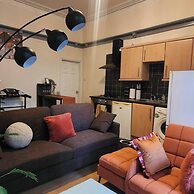 Charming Victorian Apartment in Central Wolverhampton