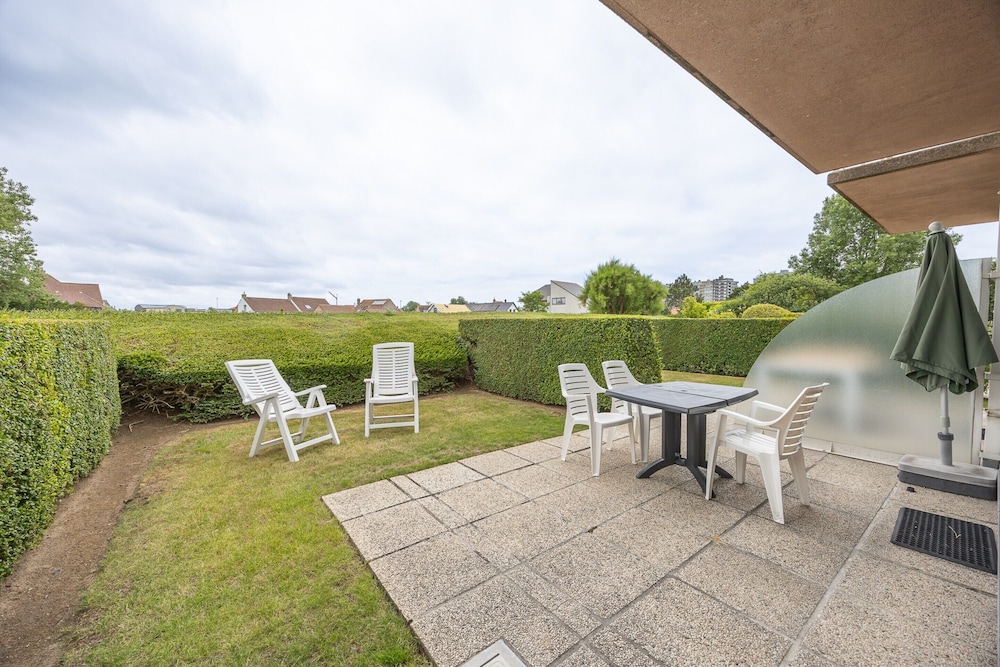 Ground Floor Apartment With Sunny Terrace