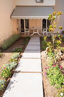 Seaside Retreat in Diminio