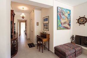 Seaside Retreat in Diminio