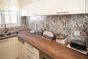 Seaside Retreat in Diminio