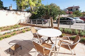 Seaside Retreat in Diminio