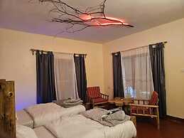 African Royal Villa and Campsite