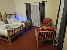 African Royal Villa and Campsite