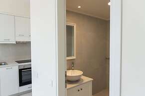 Phaedrus Living: Seaside Thalassa Cretan 203