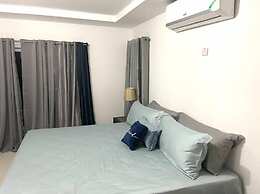 Modern Luxury 1BR Condo in Kingston