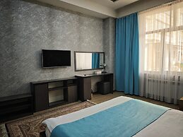 Baland Vatan Hotel