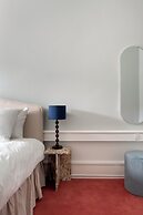 Royal Neighbors - 4 bedrooms - 2 bathrooms