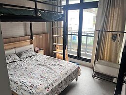 Daisy Light Hostel