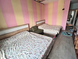 Daisy Light Hostel