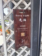 Daisy Light Hostel