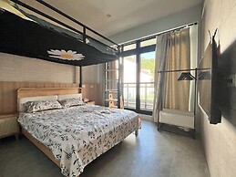 Daisy Light Hostel