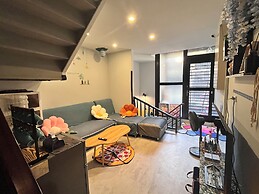 Daisy Light Hostel