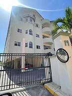 Modern Cozy 1BR Stay in New Kingston
