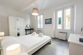 Brand new apartment in Florence by MMega