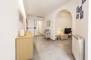 Brand new apartment in Florence by MMega