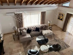 VILLA CASA BLANCA