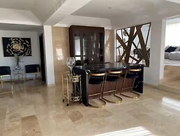 VILLA CASA BLANCA