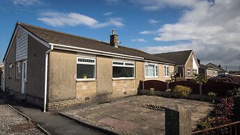 Altham Place-fully Refurbished 2-bath Bungalow