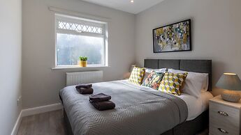 Altham Place-fully Refurbished 2-bath Bungalow