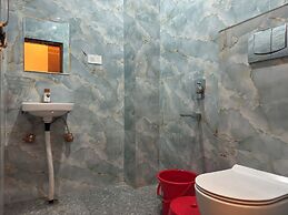 Satya Nikunj INN