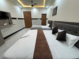 Satya Nikunj INN