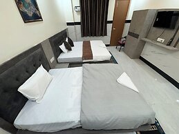 Satya Nikunj INN