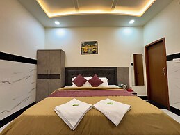 Satya Nikunj INN
