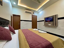 Satya Nikunj INN