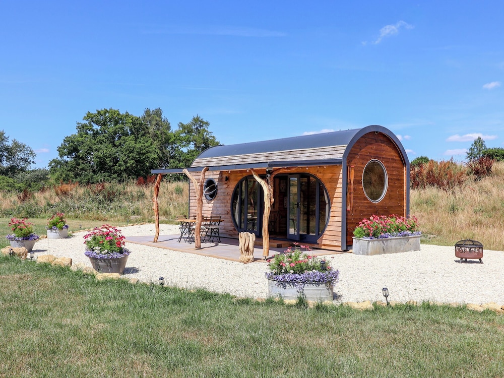 Bugley Pools Hideaway
