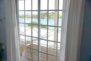 Barefoot Suites