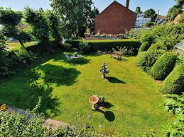 The Lodge Stanwell