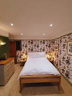 The Lodge Stanwell