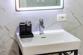 Green Luxe Suite 2 Private Hot Tub