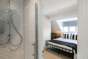 Stunning Townhouse in Cirencester