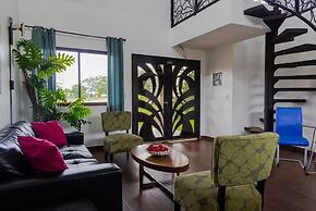 Country Hills Las Lajas