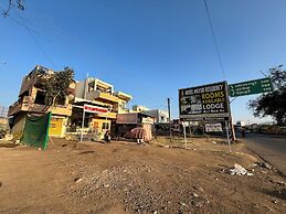 Hotel Mayur Residency