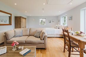Idyllic Countryside Cottage