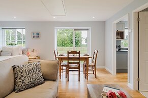 Idyllic Countryside Cottage