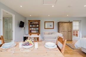 Idyllic Countryside Cottage