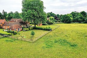 Idyllic Countryside Cottage