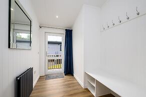 Paddock Lodges Deluxe 2 Bed Chalet