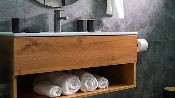 SingKolSuites